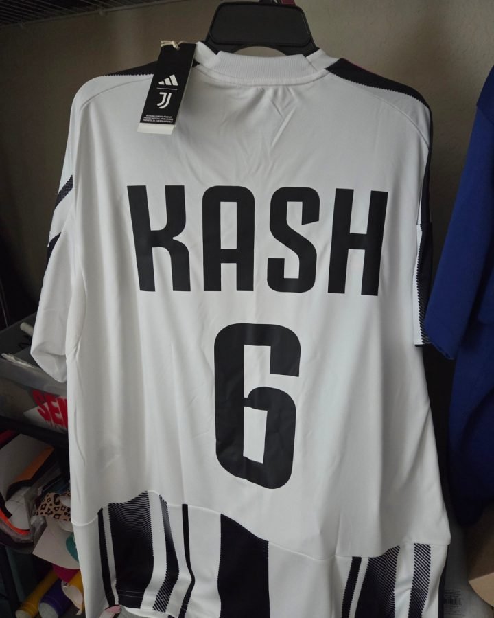 Custom jersey: Name and number on a football jersey